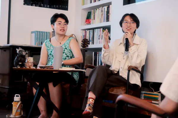 Tâigael as Rosetta Stone: Talking Translation in Tainan